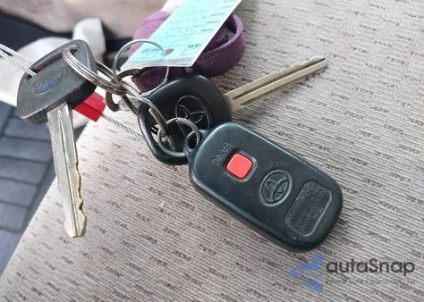 2002 Toyota Camry Xle z USA, uszkodzony, nr VIN 4T1BE32K12U062959